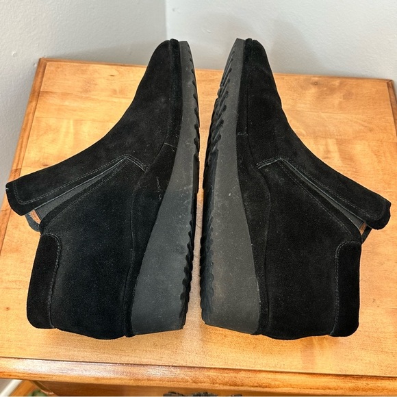 GENTLE SOULS BY KENNETH COLE NARA BLACK SUEDE BOOTIE WEDGE 2” HEEL SZ 11‎ - Picture 3 of 6
